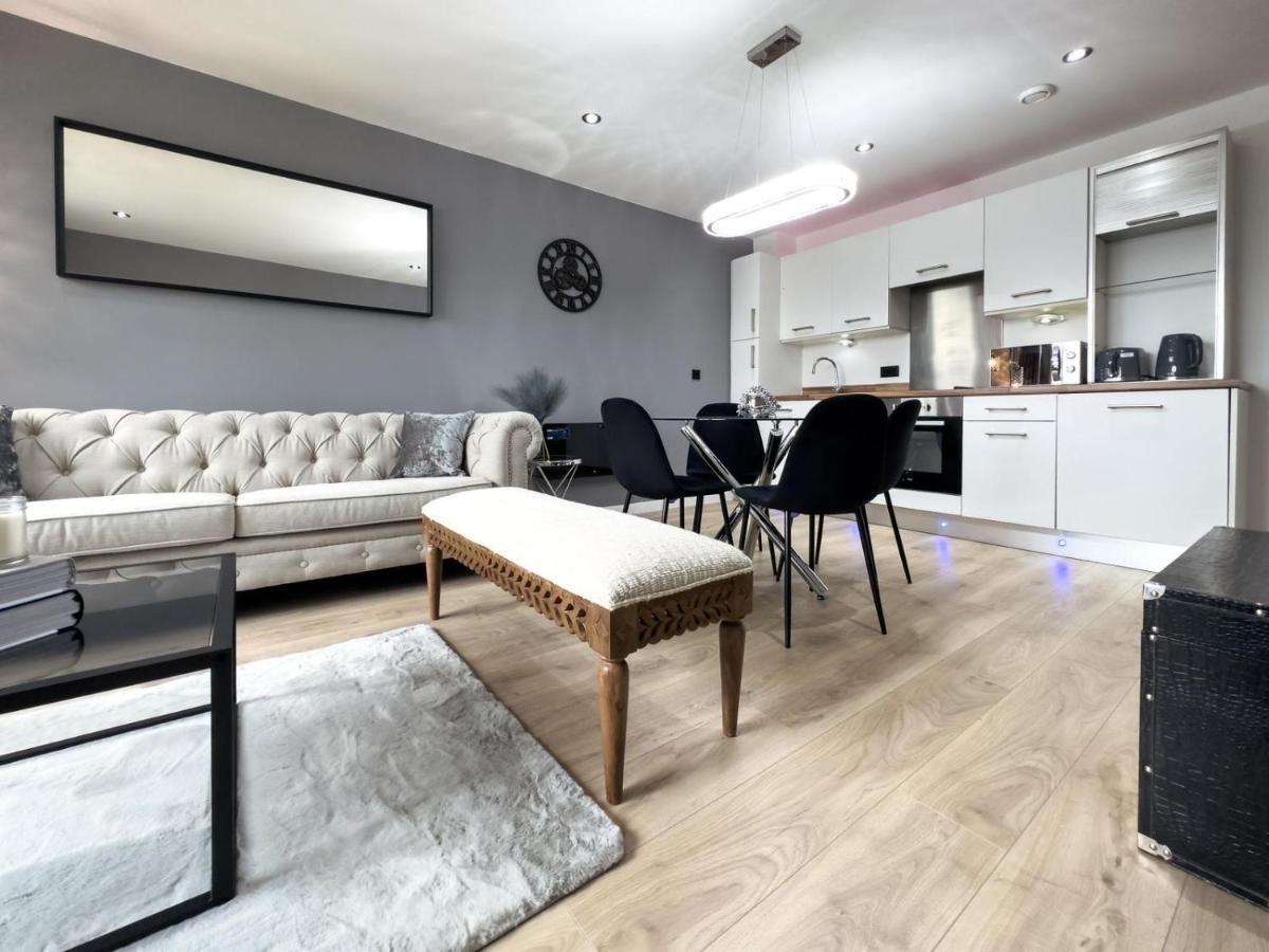 Penthouse * Leeds (West Yorkshire)