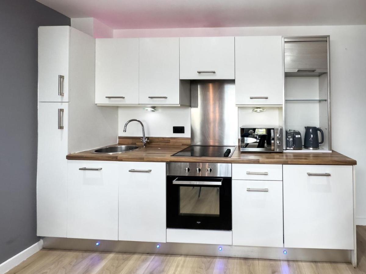 Penthouse * Leeds (West Yorkshire)